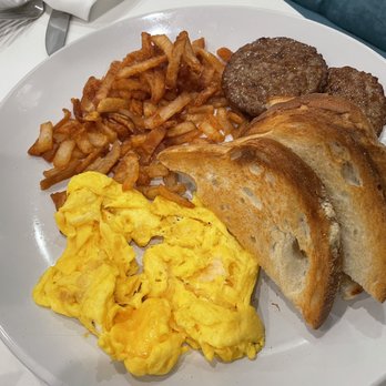 Toast Kitchen & Bar - Classic breakfast - Breakfast & Brunch Near Me - Whittier, California Toast Kitchen & Bar - Classic breakfast - Breakfast & Brunch Near Me - Whittier, California