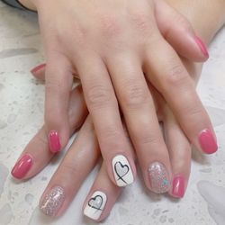 V Spa & Nails - Heart