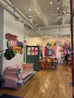 MOTO Pizza Belltown by null