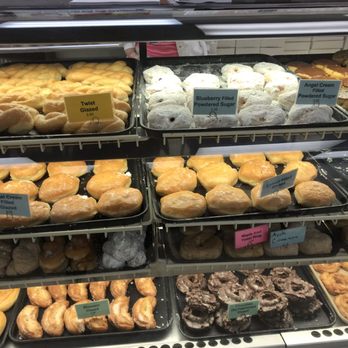 Yummies Donuts & BBQ - Bakeries Near Me - Venice, Florida Yummies Donuts & BBQ - Bakeries Near Me - Venice, Florida