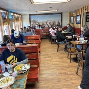 Cowboy Cafe - This is the whole restaurant plus 6 seats at the counter - Breakfast & Brunch Near Me - Roswell, New Mexico
