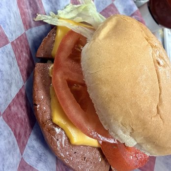 Lee's Sandwich Shop - Fried Bologna Sandwich - Sandwiches Near Me - Kannapolis, North Carolina