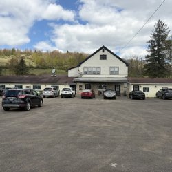 Taylor's Country House - Restaurant from the road