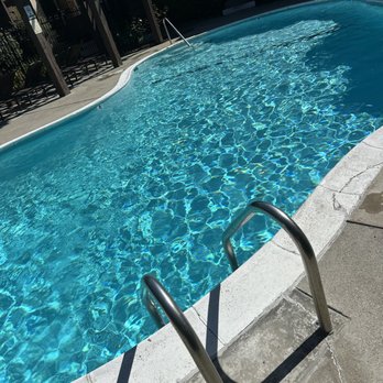 California Pool Services - Also working on commercials pools license an insured - Pool Cleaners Near Me