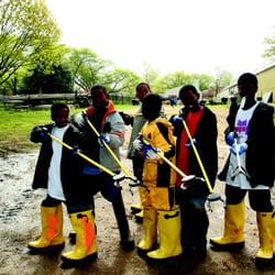 Living Classrooms of the National Capital Region - Kids help with park clean-up and learn about preserving our environment