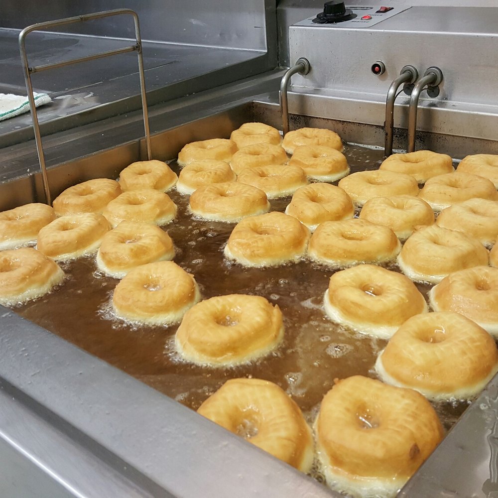 Daylight Donuts - Making the donuts - Donuts Near Me - Clovis, New Mexico Daylight Donuts - Making the donuts - Donuts Near Me - Clovis, New Mexico