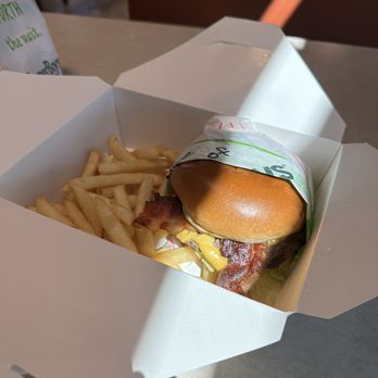 Farmer Boys - Bacon Big Cheese Box (Hold Pickles, Sauce on the Side) $9.99 limited time price, Ranch, yummy 8.0/10 - Burgers Near Me - Irvine, California