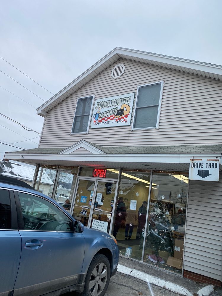 JONES DONUTS & BAKERY Updated October 2024 13 Reviews 23 West St