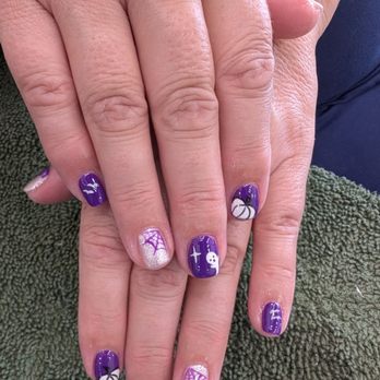 NaiLAX - Torrance - Ivy hand painted my Halloween gel on my short nails! I'm impressed with her artwork Go treat yourself, Boo! - Nail Salons Near Me - Torrance, California NaiLAX - Torrance - Ivy hand painted my Halloween gel on my short nails! I'm impressed with her artwork Go treat yourself, Boo! - Nail Salons Near Me - Torrance, California