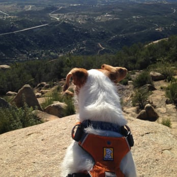 Potato Chip Rock - on a big boulder near by the potato chip rock overlooking the freeway below - Hiking Near Me - Poway, California Potato Chip Rock - on a big boulder near by the potato chip rock overlooking the freeway below - Hiking Near Me - Poway, California