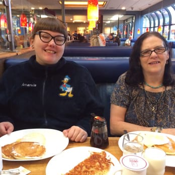 Pig 'N Pancake - Time for them to pig out - Breakfast & Brunch Near Me - Seaside, Oregon