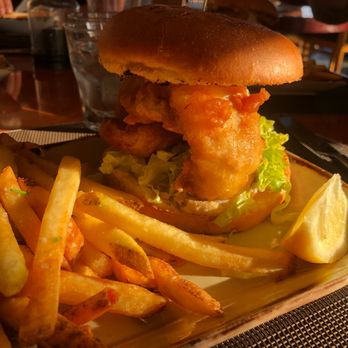 Vue Kitchen - Fish sandwich with fries - New American Near Me - Gualala, California