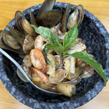 Rens Cafe & Bistro - Seafood medley - Thai Near Me - Burnaby, British Columbia Rens Cafe & Bistro - Seafood medley - Thai Near Me - Burnaby, British Columbia