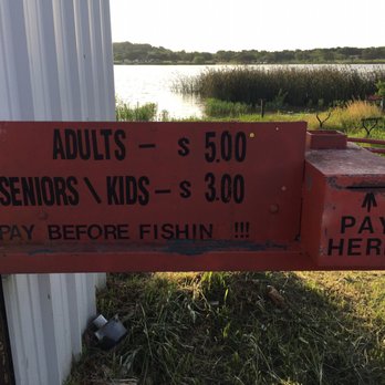 Peanut's Crappie House - Honor system pay (or pay attendant inside). - Fishing Near Me - Graham, Texas Peanut's Crappie House - Honor system pay (or pay attendant inside). - Fishing Near Me - Graham, Texas