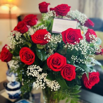 Designs by Carol - Floral Designers Near Me - Mundelein, Illinois