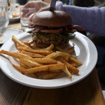 The Club House - Western Burger - 1/2 lb patty w/ lettuce, tomato, cheddar cheese, bacon, crispy fried shallots and house made Tamarind Chipotle BBQ sauce - Cocktail Bars Near Me - Gardnerville, Nevada The Club House - Western Burger - 1/2 lb patty w/ lettuce, tomato, cheddar cheese, bacon, crispy fried shallots and house made Tamarind Chipotle BBQ sauce - Cocktail Bars Near Me - Gardnerville, Nevada