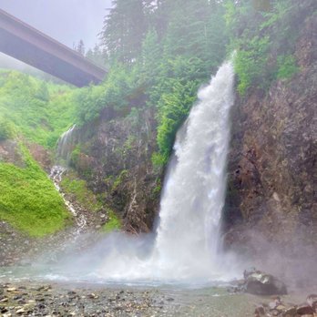 Franklin Falls Trailhead - Franklin Falls - Hiking Near Me - North Bend, Washington