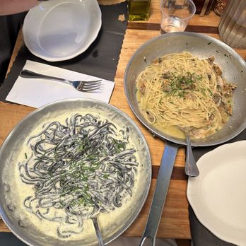 The Daily Catch - Clam and Linguine with White Sauce + Black Pasta with Alfredo - Italian Near Me - Boston, Massachusetts