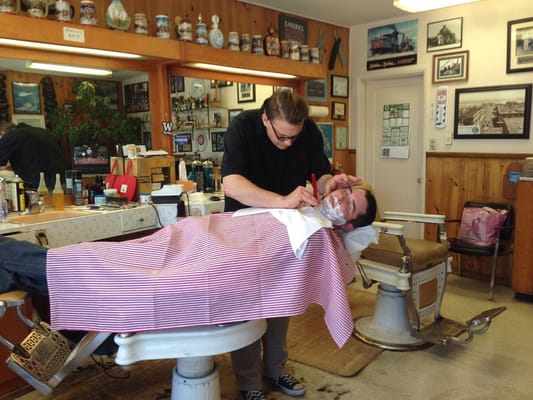 Laurel Barber Shop