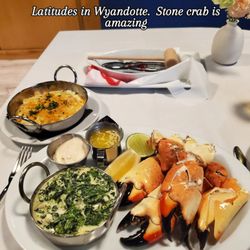 Latitudes Restaurant and Bar - Stone crab dinner