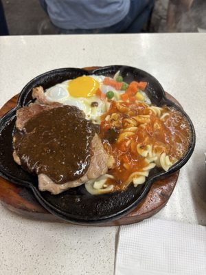 Huaxi Street Night Market by null