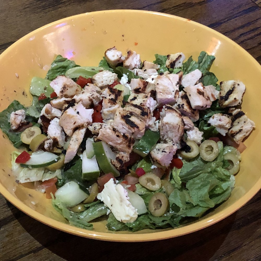 Winking Lizard - Greek Salad w/Grilled Chicken - Burgers Near Me - Akron, Ohio Winking Lizard - Greek Salad w/Grilled Chicken - Burgers Near Me - Akron, Ohio