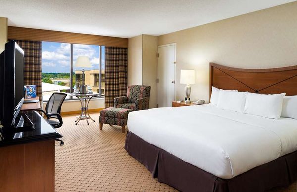 Hilton Washington Dulles Airport by null
