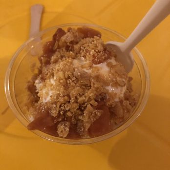 Somerset Splits - Peach special - Ice Cream & Frozen Yogurt Near Me - Philadelphia, Pennsylvania Somerset Splits - Peach special - Ice Cream & Frozen Yogurt Near Me - Philadelphia, Pennsylvania