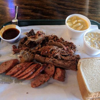Hard Eight BBQ - Barbeque Near Me - The Colony, Texas