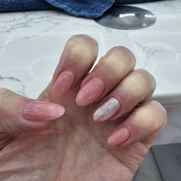 Almond shape acrylic fill.