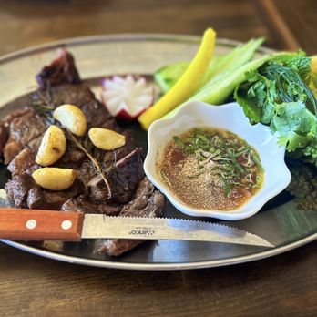 Glom Thai - Crying Tiger - Thai Near Me - Berkeley, California