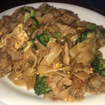 Thai Town - Pork pad see ew - Thai Near Me - Fort Walton Beach, Florida Thai Town - Pork pad see ew - Thai Near Me - Fort Walton Beach, Florida