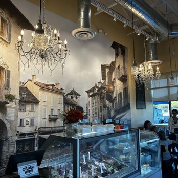 Fabio On Fire - Gelato Near Me - Peoria, Arizona