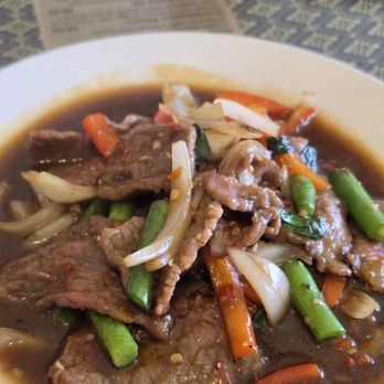 Pad Thai Restaurant - Thai Near Me - Mount Prospect, Illinois