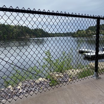 Natura VUE Resort - Semi blocked view of the river - Resorts Near Me - Wisconsin Dells, Wisconsin Natura VUE Resort - Semi blocked view of the river - Resorts Near Me - Wisconsin Dells, Wisconsin