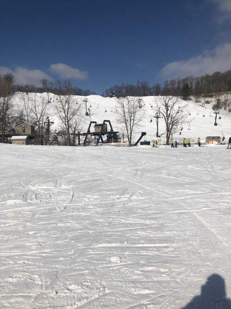 BOSTON MILLS BRANDYWINE SKI RESORTS 49 Photos & 36 Reviews 7100