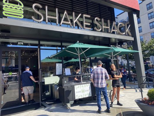 Shake Shack The Battery by null