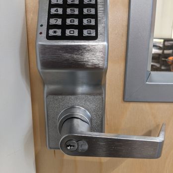 Sun Valley Locksmith - Have your commercial lock needs met with us! - Keys & Locksmiths Near Me Sun Valley Locksmith - Have your commercial lock needs met with us! - Keys & Locksmiths Near Me