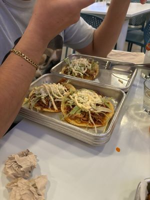 Tacos El Metro by null