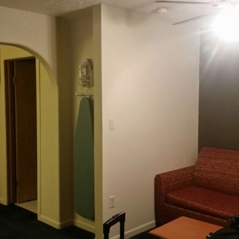Econo Lodge Inn & Suites - Separate seating area - Hotels Near Me - Socorro, New Mexico