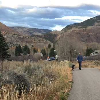 Four Paw Concierge - Four Paw Concierge client Johnson explores some Aspen trails - Dog Walkers Near Me Four Paw Concierge - Four Paw Concierge client Johnson explores some Aspen trails - Dog Walkers Near Me