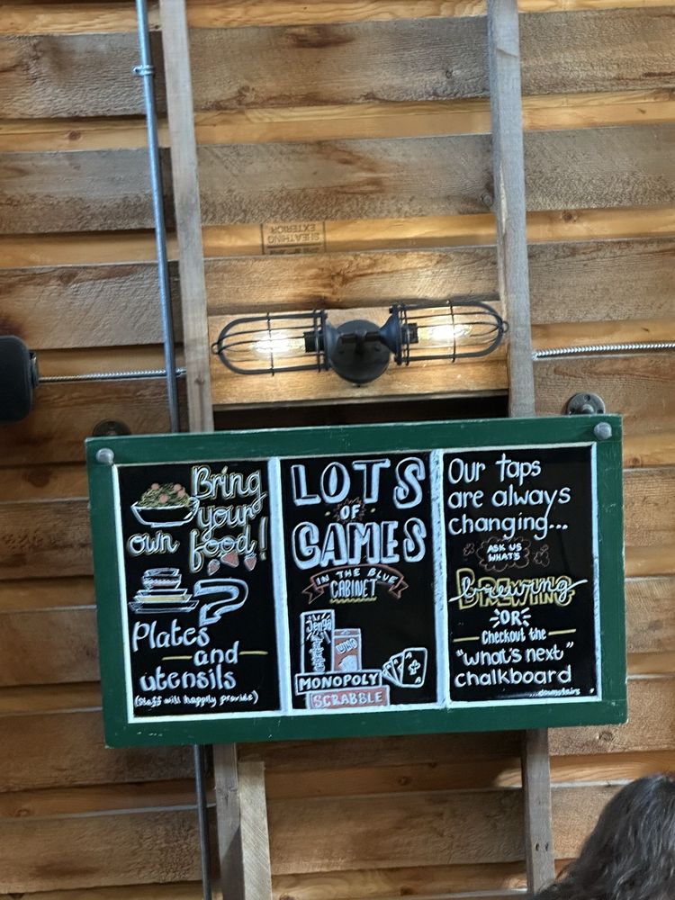 Barn Owl Brewing Logo