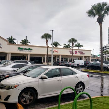 Atelier Monnier - Pinecrest - Entrance from the outside - Bakeries Near Me - Pinecrest, Florida