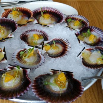 Fishwives - Didn't appreciate the huge difference in size of the Peruvian scallops. - Seafood Near Me - Pasadena, California
