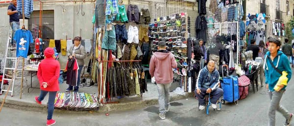 Tianguis Cultural del Chopo by null