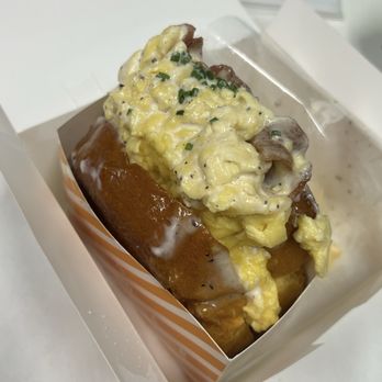 Egg Tuck - BACON & CHEESE - Coffee & Tea Near Me - Los Angeles, California
