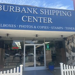Nice, cute and clean shipping center. They offer printing, shipping (duh), notary services,live scan and so much more. Nice, cute and clean shipping center. They offer printing, shipping (duh), notary services,live scan and so much more.