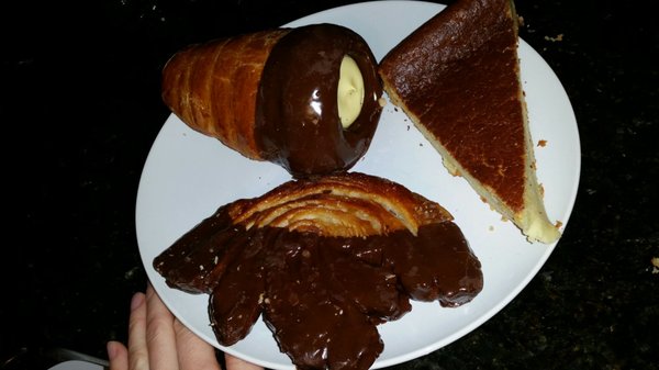 Eli's Bakery Cafe by null