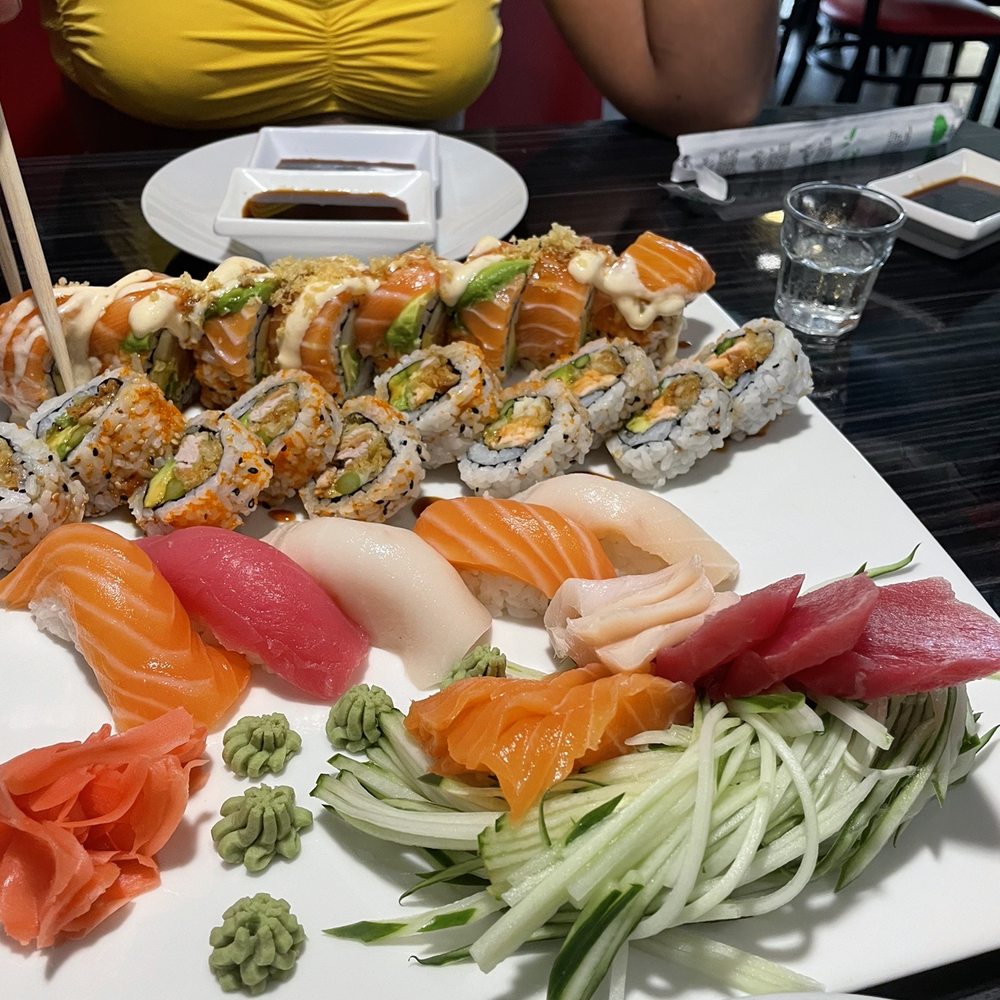Sam's Sushi - Sushi Sashimi combo, salmon special - Sushi Bars Near Me - Pinellas Park, Florida Sam's Sushi - Sushi Sashimi combo, salmon special - Sushi Bars Near Me - Pinellas Park, Florida