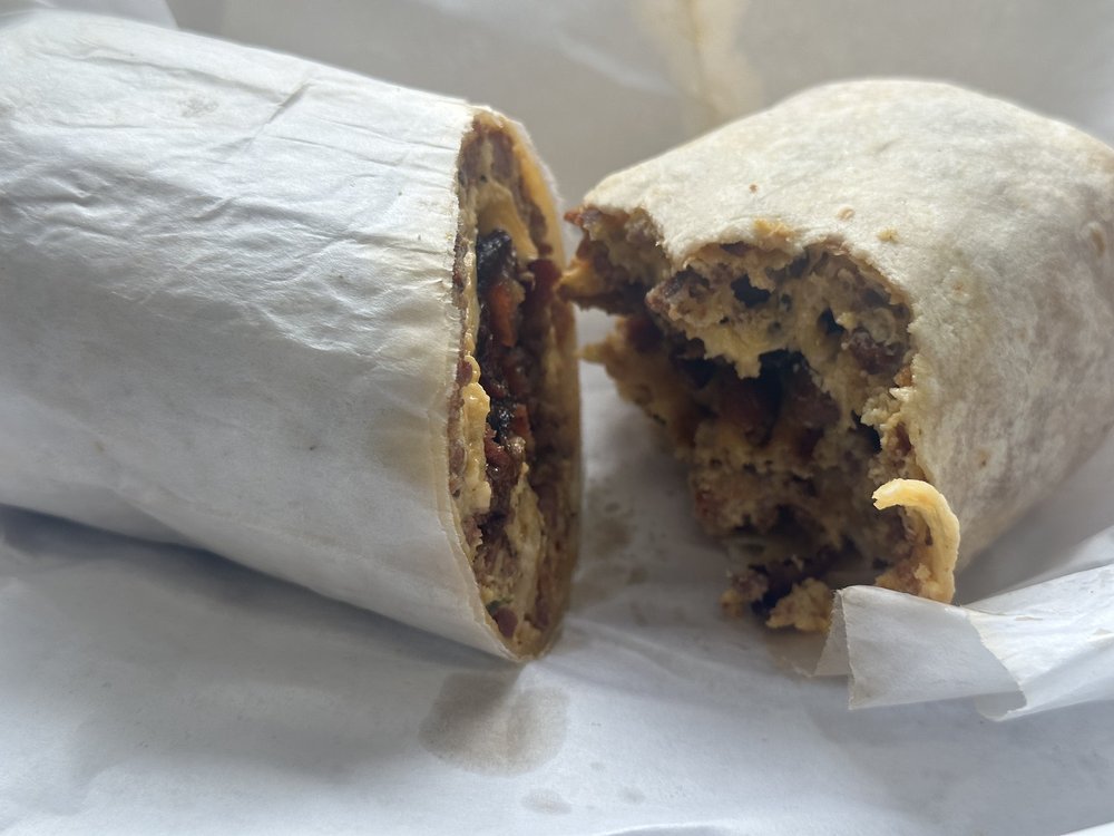 YAHIR & SISTERS DELI & GROCERY Updated September 2024 20 Photos